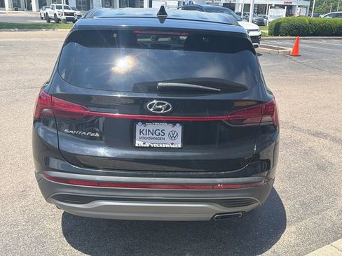 Used 2023 Hyundai Santa Fe SE FWD image 4