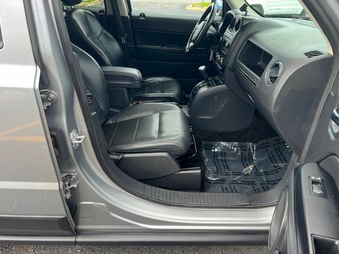 Used 2016 Jeep Patriot High Altitude AWD/4WD image 26