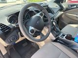 Used 2016 Ford Escape SE w/ Equipment Group 201A image 3