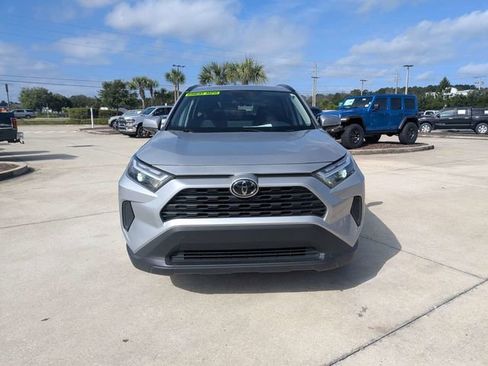 Used 2024 Toyota RAV4 XLE FWD image 8