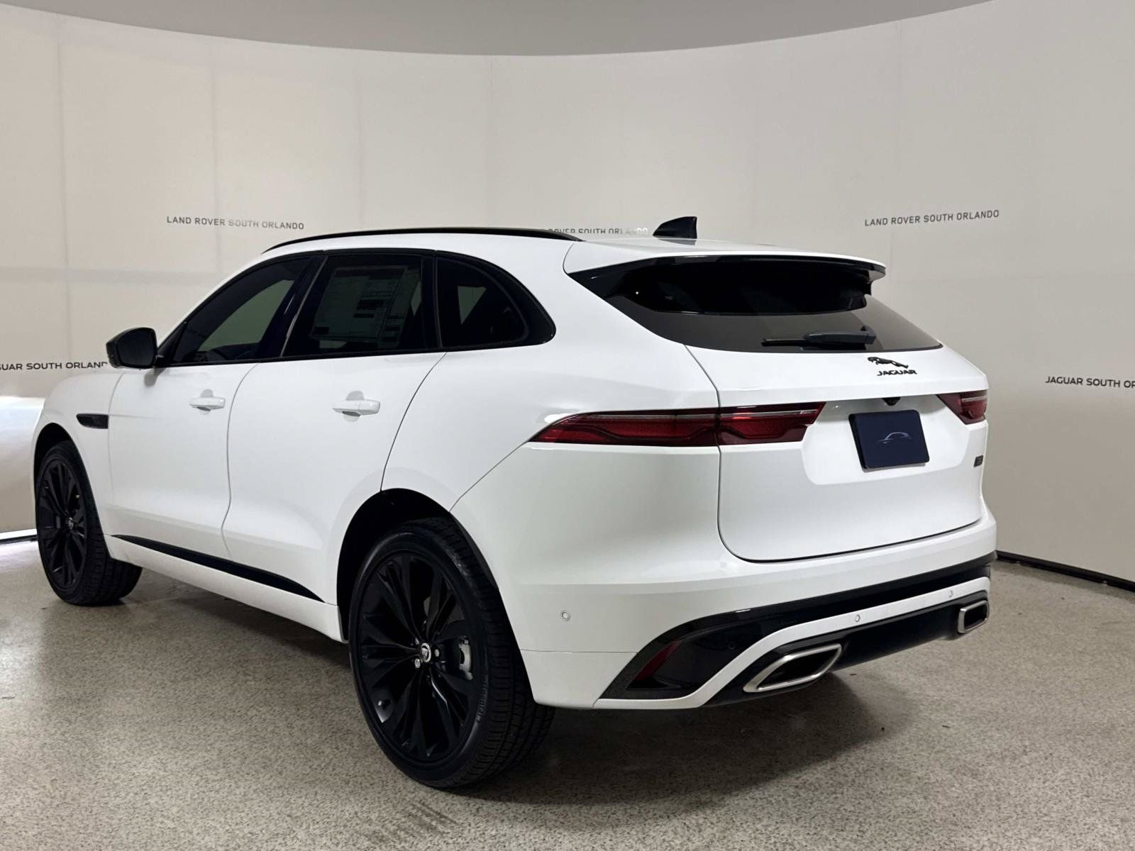 New 2026 Jaguar F-PACE R-Dynamic S AWD/4WD image 3