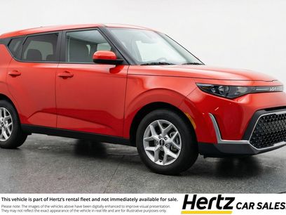 Used 2025 Kia Soul LX w/ LX Technology Package