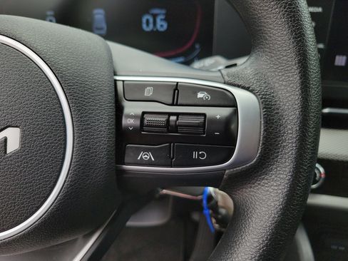 Used 2025 Kia Sportage LX FWD image 25