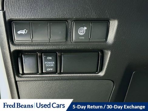 Used 2022 Nissan Armada SL image 12