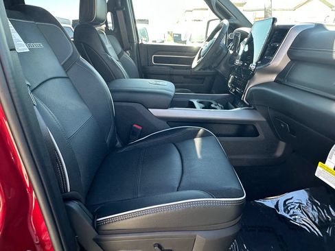 New 2026 RAM 2500 Laramie AWD/4WD image 17