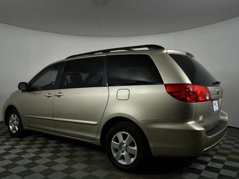Used 2008 Toyota Sienna FWD image 15