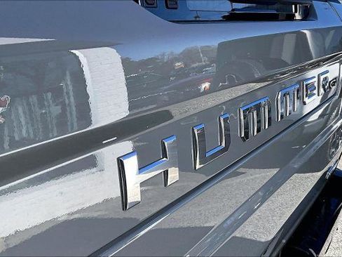 New 2026 GMC Hummer EV 3X Crew Cab image 11
