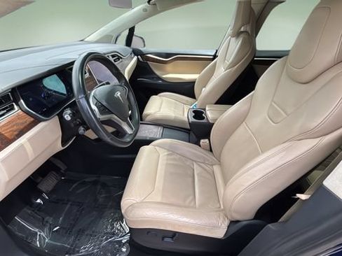 Used 2017 Tesla Model X 90D AWD/4WD image 18