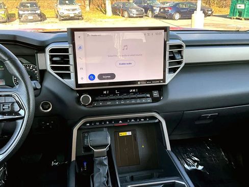 Used 2023 Toyota Tundra Limited image 6