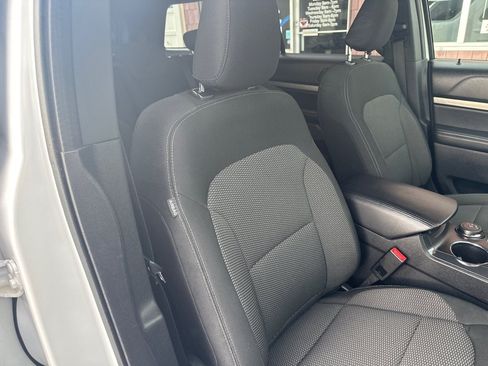Used 2019 Ford Explorer XLT w/ Equipment Group 201A AWD/4WD image 10