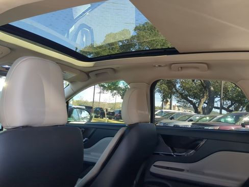 New 2026 Lincoln Corsair Premiere image 21