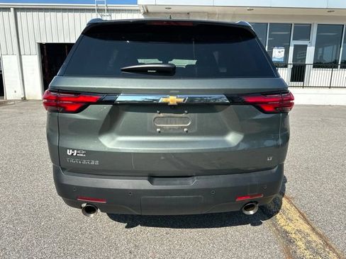 Used 2022 Chevrolet Traverse LT FWD image 4