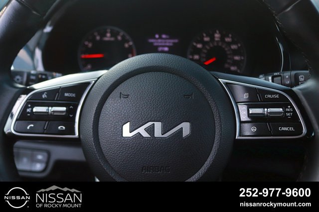 Used 2023 Kia Seltos S w/ Navigation Package FWD image 16