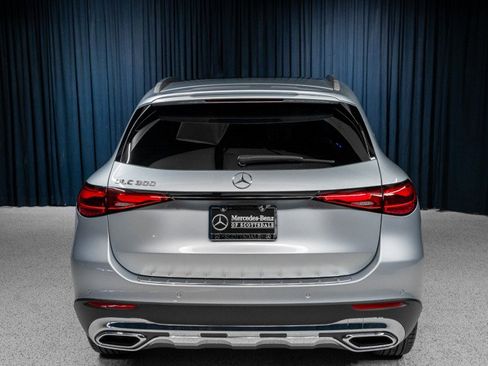 New 2026 Mercedes-Benz GLC 300 image 8