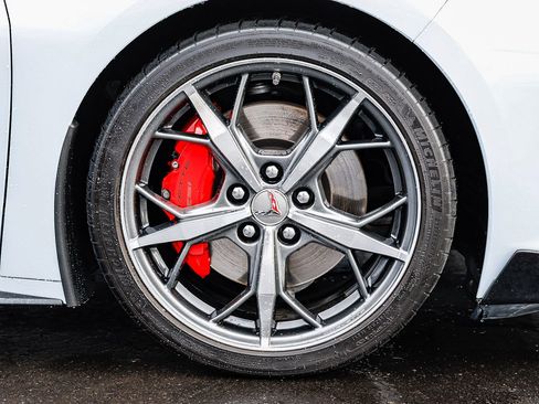 Used 2022 Chevrolet Corvette Stingray Premium Conv w/ Z51 Performance Package image 9