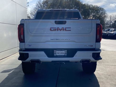 Used 2023 GMC Sierra 1500 AT4 w/ AT4 Premium Package image 5