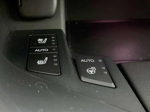 Used 2025 Lexus LX 700h Overtrail AWD/4WD image 23
