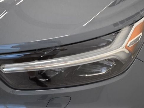 Used 2021 Volvo XC40 T5 R-Design w/ Advanced Package AWD/4WD image 15