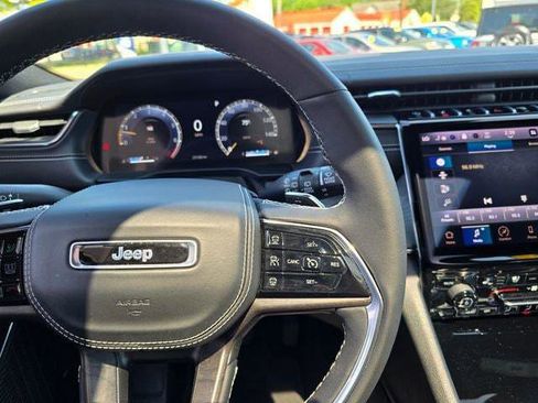Certified 2024 Jeep Grand Cherokee L Overland w/ Luxury Tech Group IV AWD/4WD image 18