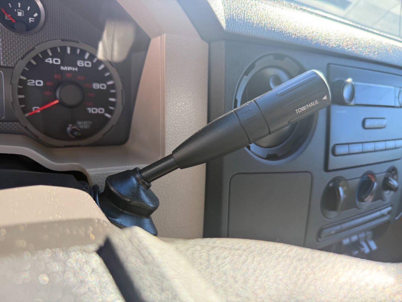 Used 2010 Ford F550 2WD Regular Cab Super Duty image 31