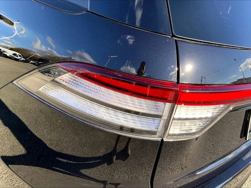 Used 2025 Lincoln Aviator Reserve w/ Jet Appearance Package image 29