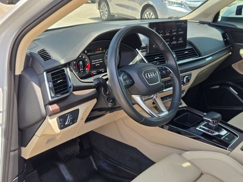 Used 2021 Audi Q5 2.0T Premium Plus w/ Premium Plus Package AWD/4WD image 12