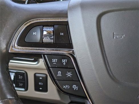 Used 2022 Lincoln Navigator Reserve image 32