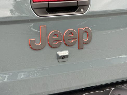 New 2026 Jeep Gladiator Mojave image 23