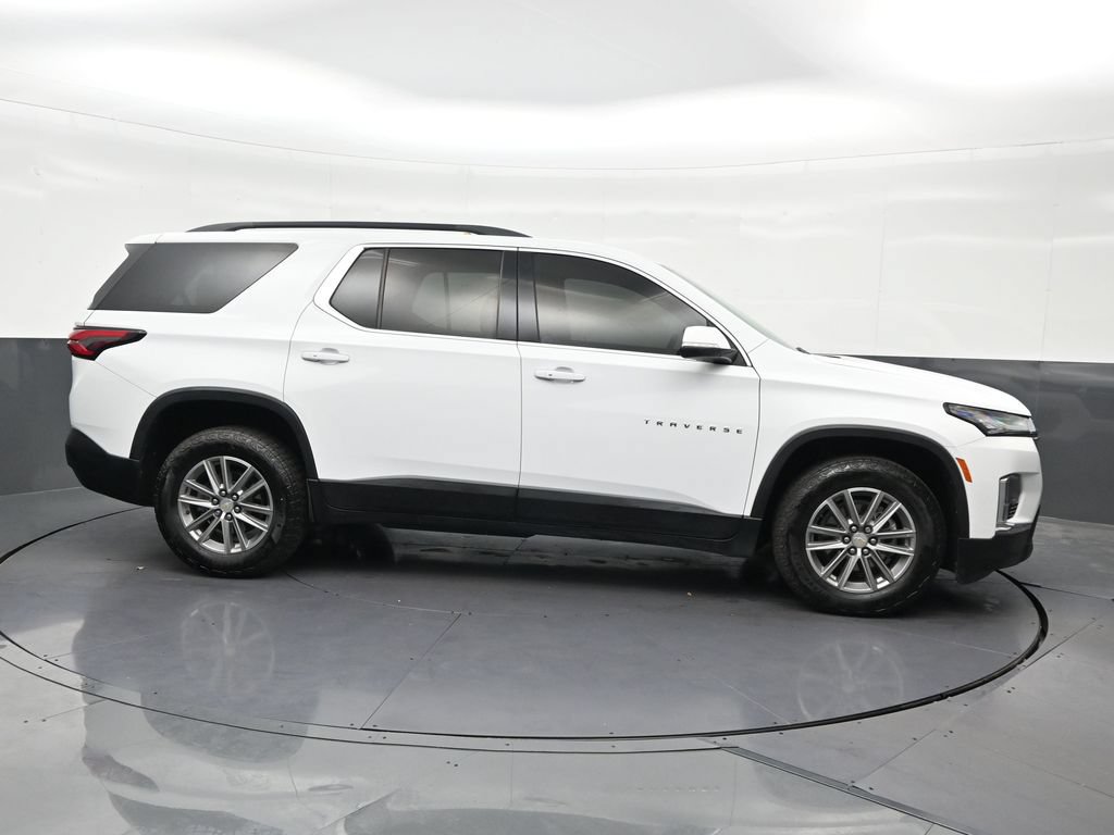 Used 2023 Chevrolet Traverse LT FWD image 7