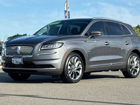 Used 2022 Lincoln Nautilus Reserve w/ Equipment Group 201A image 8