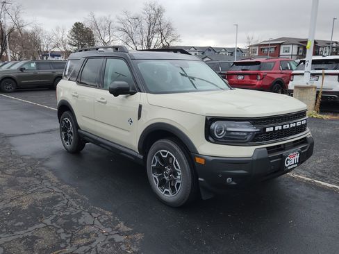 New 2025 Ford Bronco Sport Outer Banks w/ Outer Banks Tech Package+ image 17