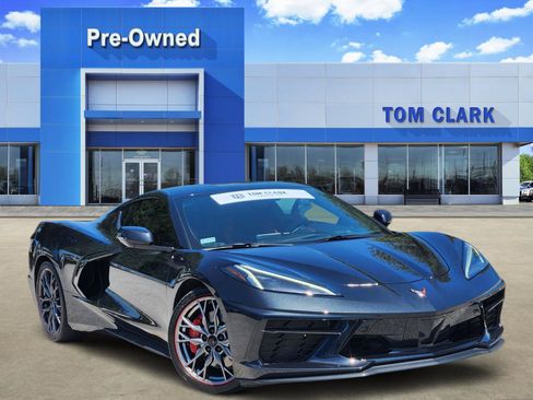 Used 2024 Chevrolet Corvette Stingray Premium Cpe w/ Z51 Performance Package RWD image 1