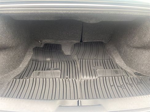 Used 2020 Chrysler 300 Touring w/ Sport Appearance Package image 21