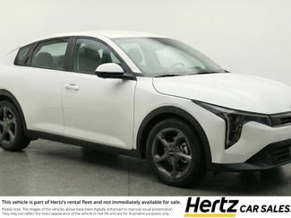 Used 2025 Kia K4 LXS video 1