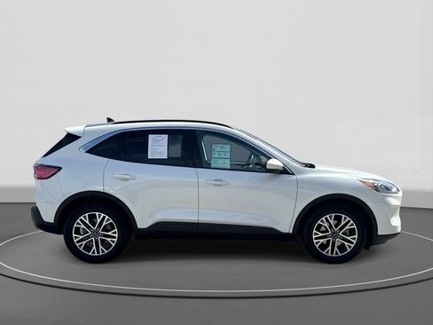 Certified 2022 Ford Escape SEL w/ Technology Package image 5