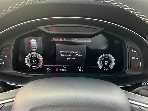 New 2026 Audi Q8 Premium image 25