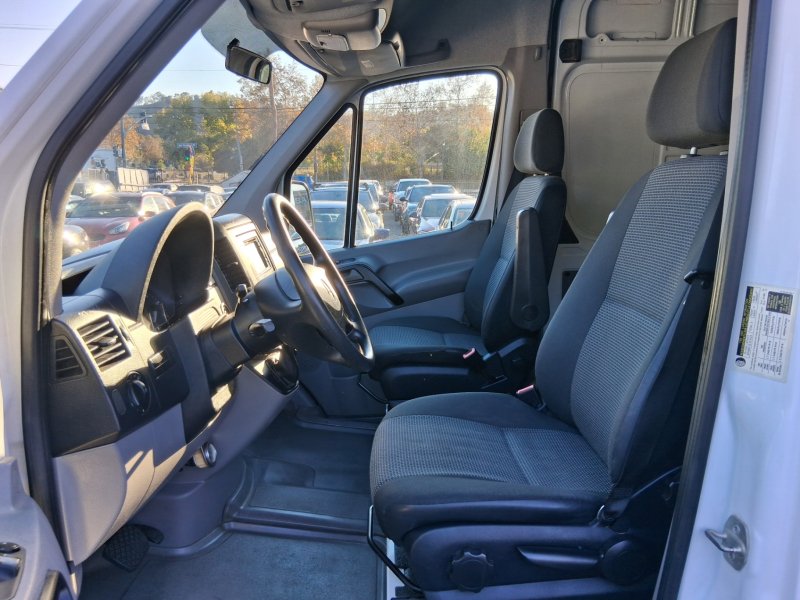 Used 2013 Mercedes-Benz Sprinter 2500 w/ Premium Pkg image 9