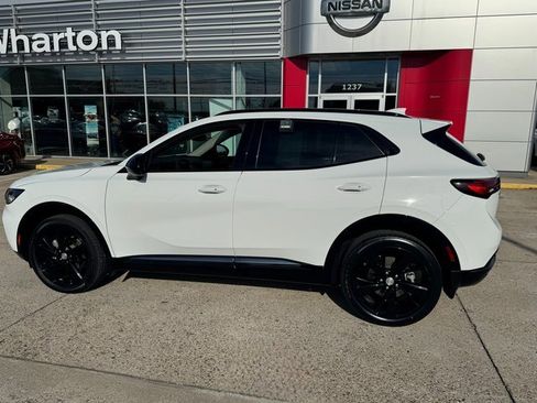 Used 2021 Buick Envision Essence w/ Sport Touring Package image 9