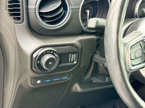 Used 2023 Jeep Wrangler Unlimited Sahara w/ Cold Weather Group image 11