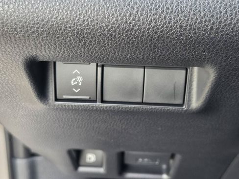 Used 2026 Toyota RAV4 SE AWD/4WD image 25