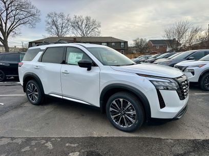 New 2026 Nissan Pathfinder Platinum