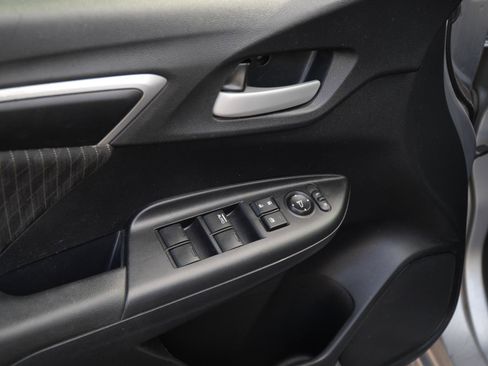 Used 2019 Honda Fit EX image 11