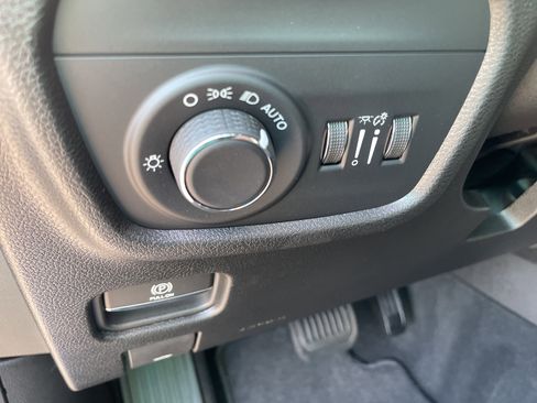 New 2025 Jeep Grand Cherokee 4WD image 20