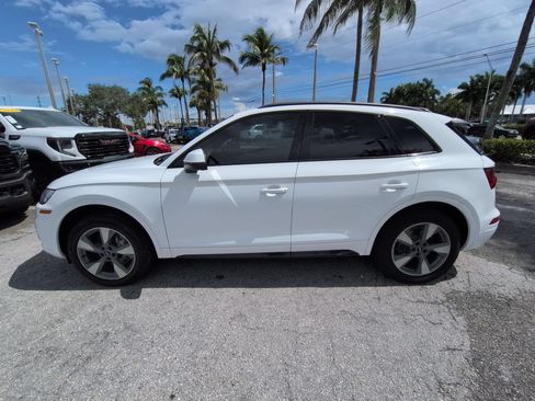 Used 2020 Audi Q5 2.0T Premium w/ Titanium Sport Package AWD/4WD image 8