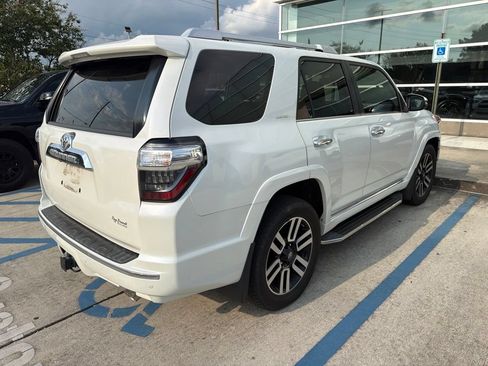 Used 2018 Toyota 4Runner Limited RWD image 9