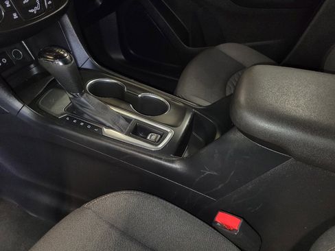 Used 2019 Chevrolet Equinox LT FWD image 26