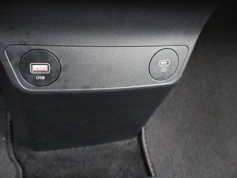 Used 2022 Kia EV6 Wind image 21