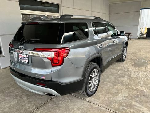 Used 2022 GMC Acadia SLT w/ LPO, Roadside Safety Package AWD/4WD image 7