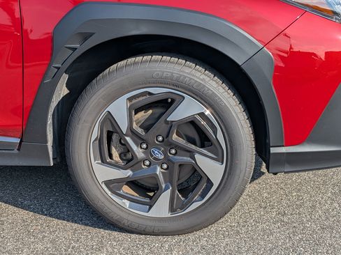 Used 2024 Subaru Crosstrek 2.5i Limited w/ Crosstrek Mirror Package image 10