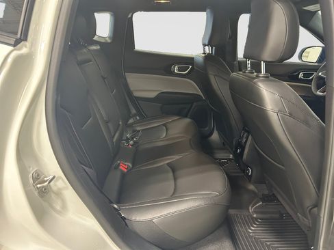Used 2024 Jeep Compass Limited AWD/4WD image 25